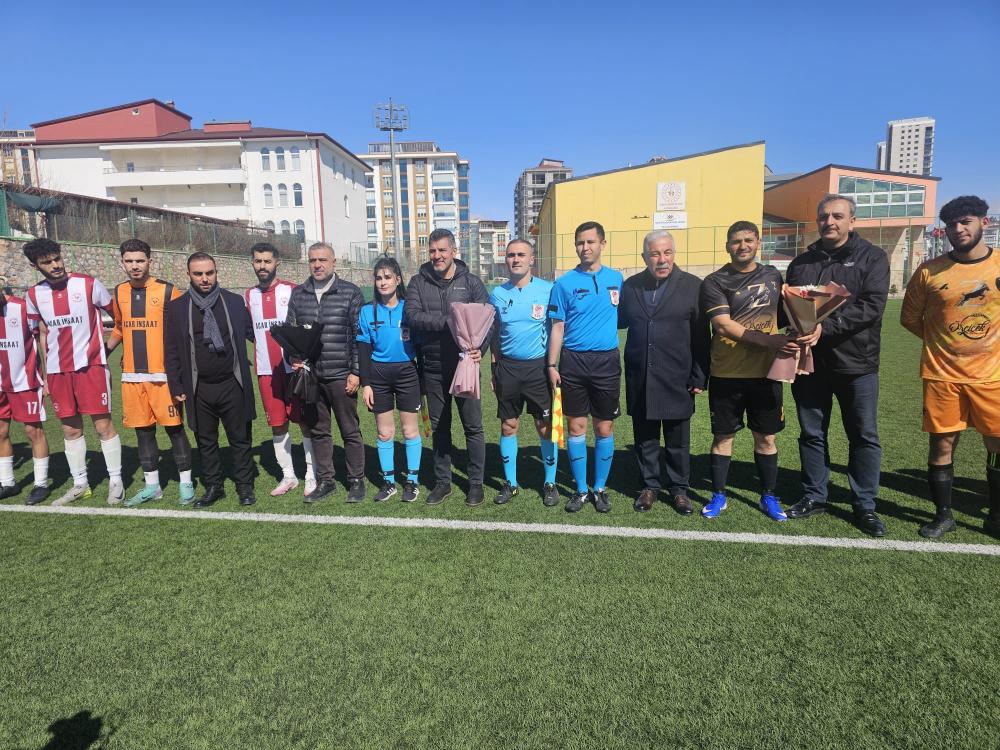 2 amator ligi musabakalari basladi