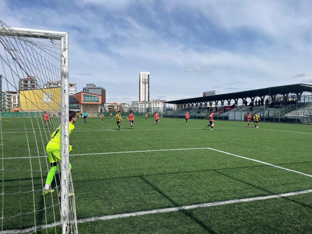 11 12 nisan 2026 tarihleri arasi futbol musabakalari