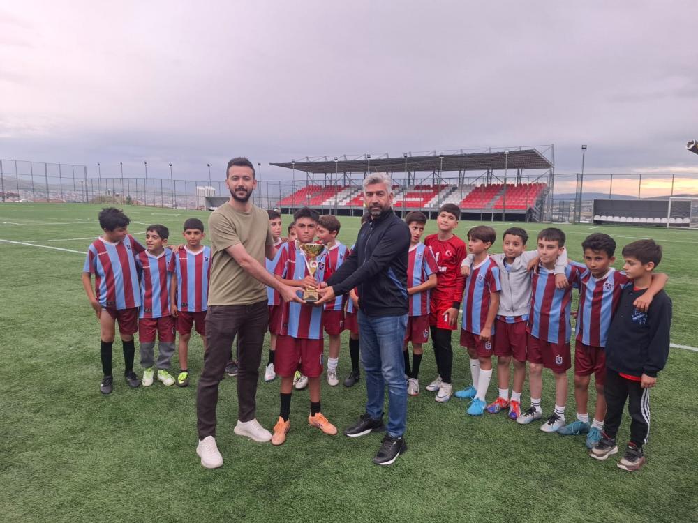 u11 ligi sampiyonu elazig adalet spor